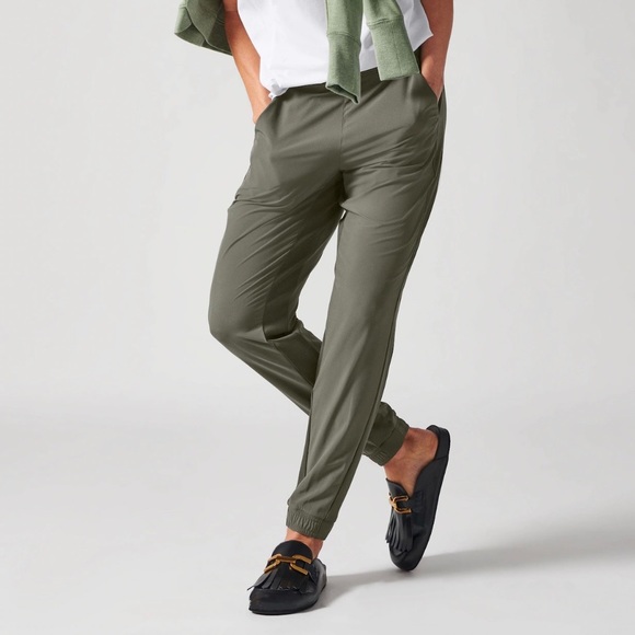 Athleta Brooklyn jogger in Mountain Olive - Picture 3 of 14